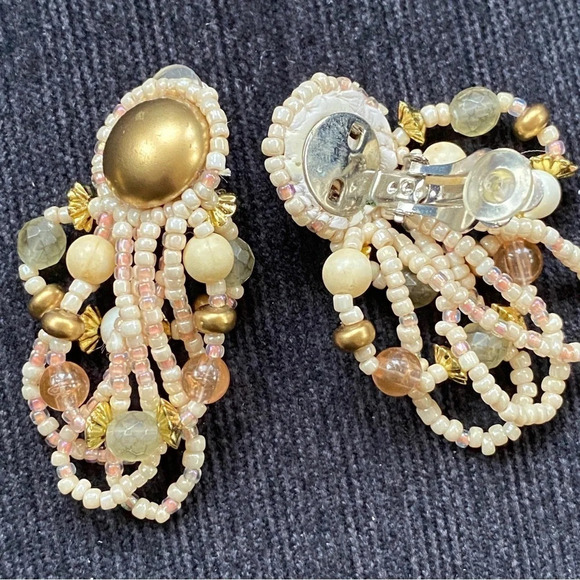 Vintage 80s 90s Beaded Clip On Earrings - Picture 4 of 9